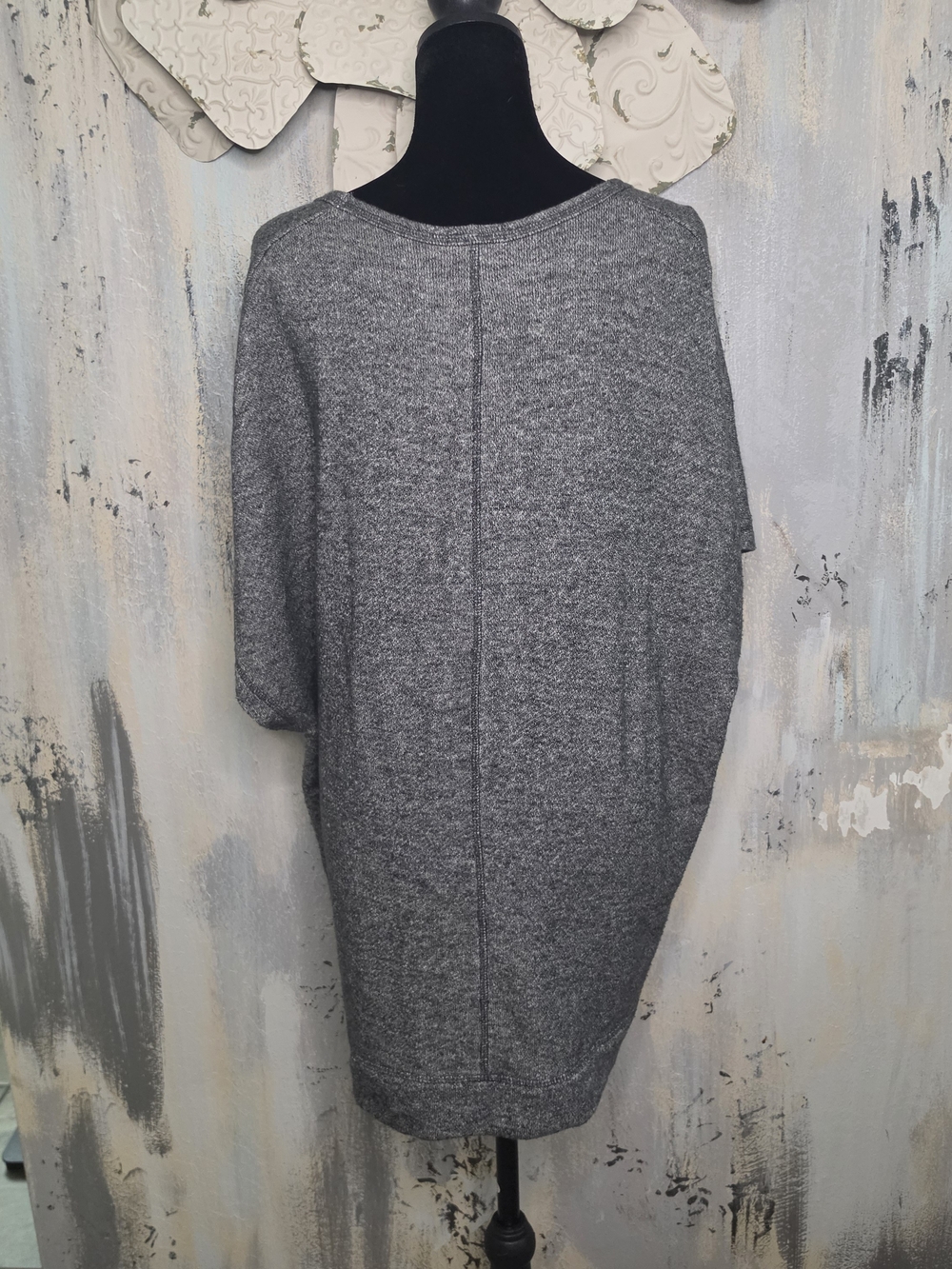 Old Navy Women's Gray V-Neck Short Sleeve Sweatshirt Size Large - Picture 3 of 7